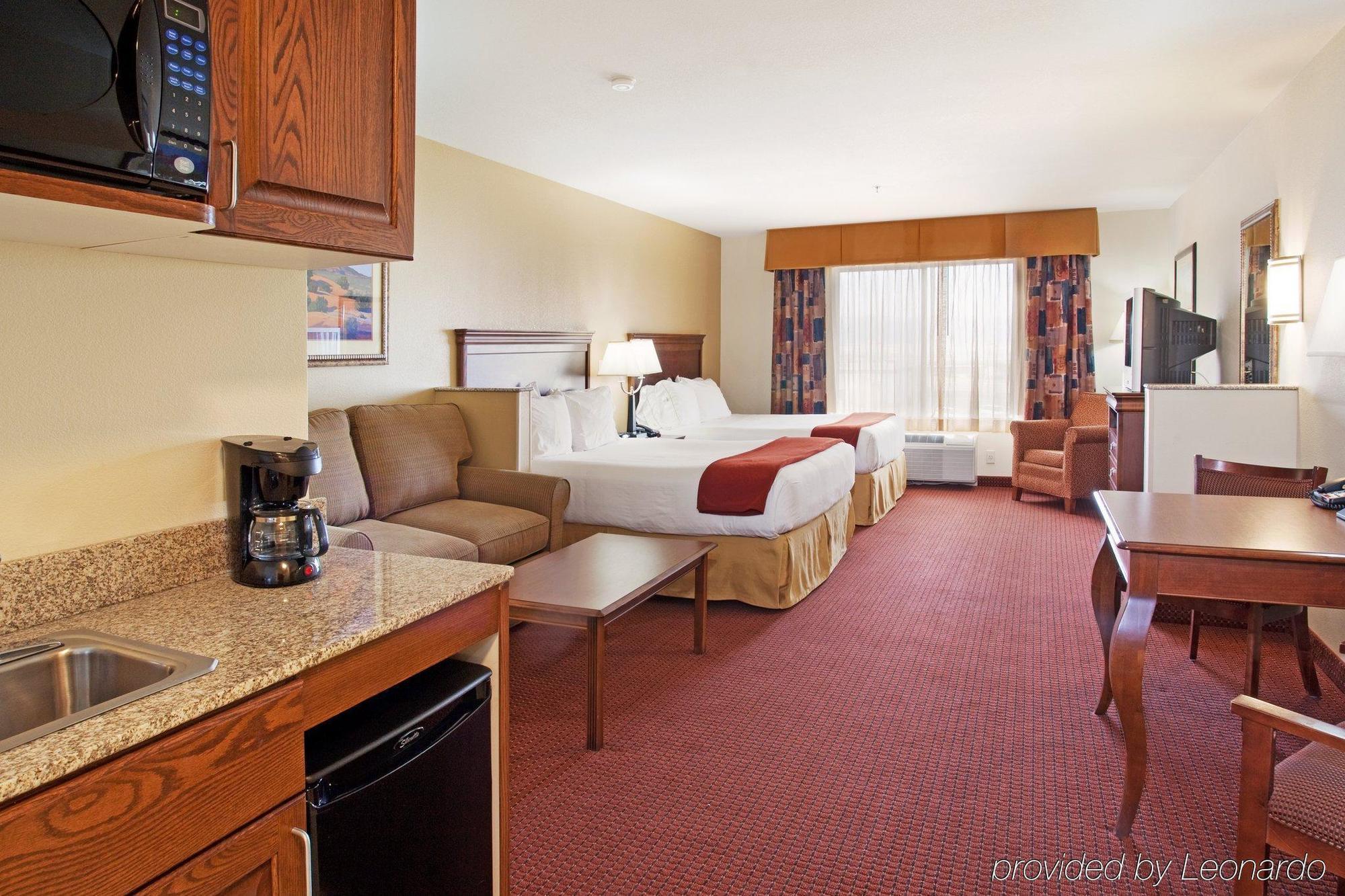 Holiday Inn Express Hotel & Suites Tooele, An Ihg Hotel Room photo